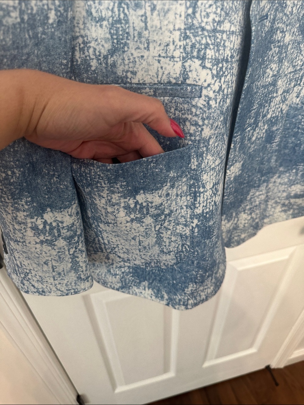 TALLIA Blue and White Textured Sport Coat - Picture 3 of 8